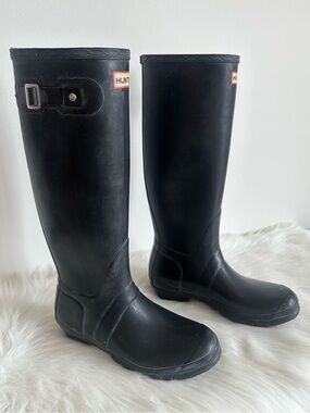 Women’s Hunter Original Black Tall Rain Boots Size 7.5